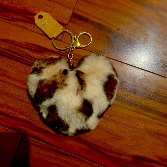 NWT Leopard Heart Key Chain by Encour - Picture 1 of 2